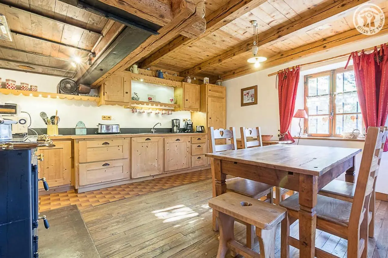Chalet De Marie Proche Des Saisies Queige 0*,  France